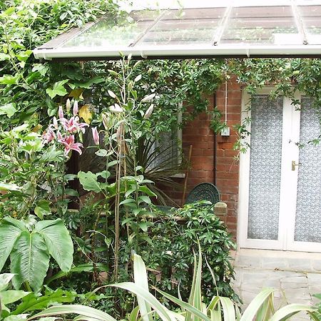 The Coach House Villa Ledbury Exterior photo